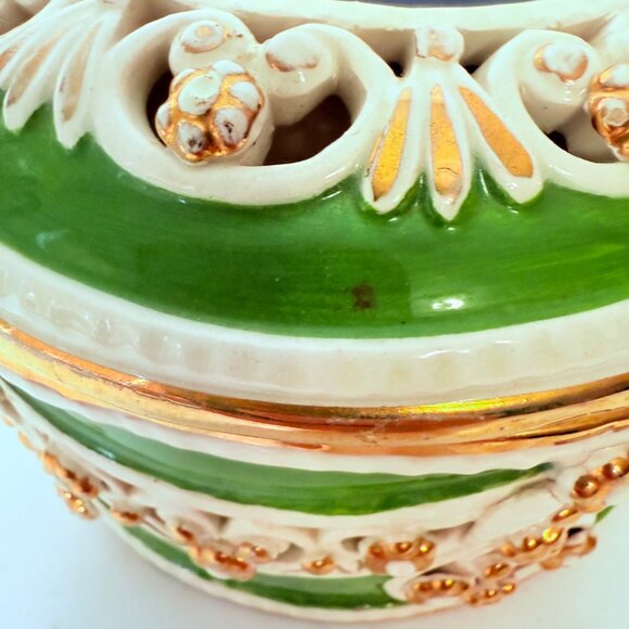 Italian Romantic Cameo Trinket Box Heart Shape Pierced Porcelain Jewelry Storage - Picture 15 of 16